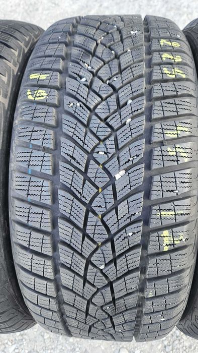 225/45 R17 • Iarna • Goodyear UltraGrip Performance+ 91H | 4 buc | Pret/buc