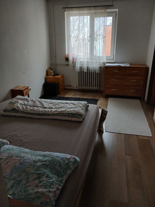 Apartament 4 camere vânzare