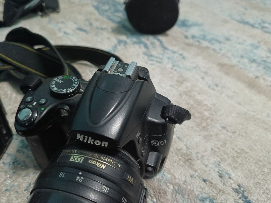 Nikon D5000 И  Nikon 3100