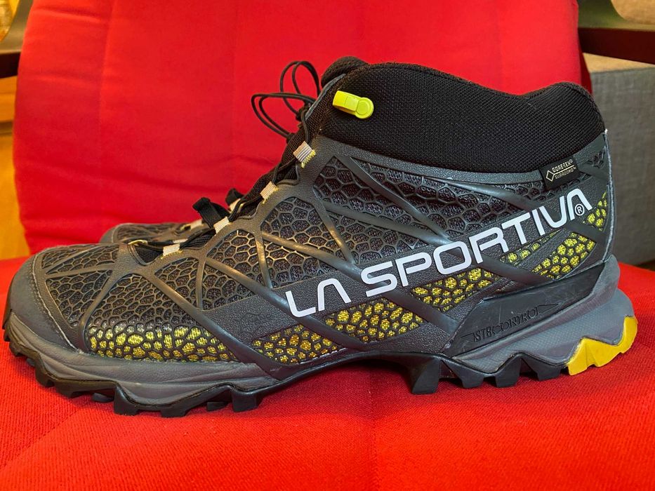 Ghete profesionale hiking La Sportiva nr.47 Goretex - Vibram®