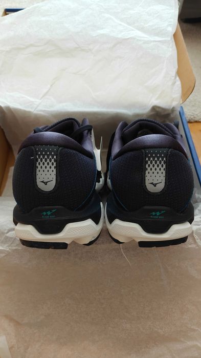 Mizuno Wave Horizon 4, мъжки маратонки, 46, оригинал от Англия