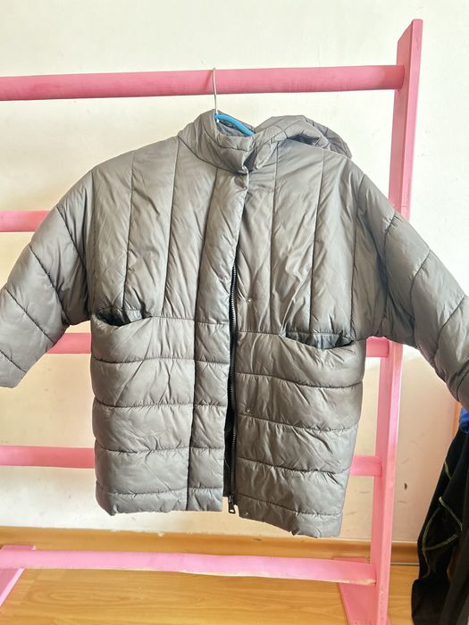 Куртка осенняя балоневая  Zara  8 лет