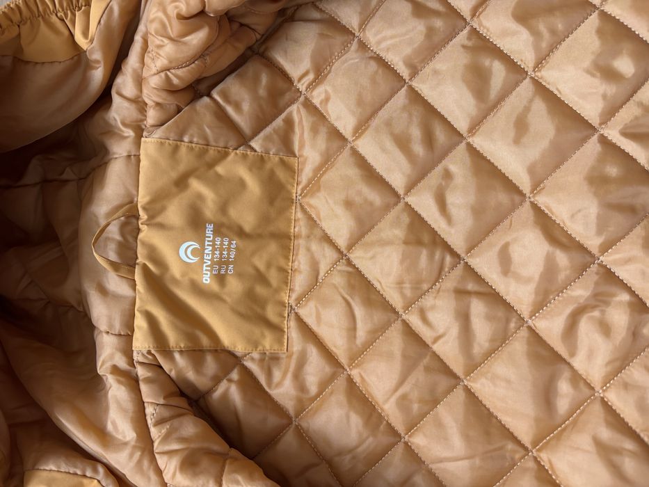 Куртка на девочку Outventure 140см