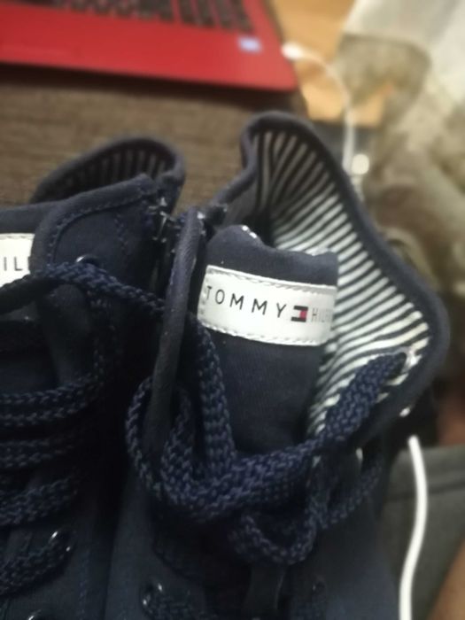 кецове Tommy Hilfiger номер 39