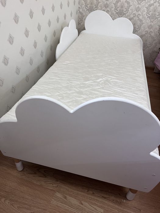 Продам детскую кровать