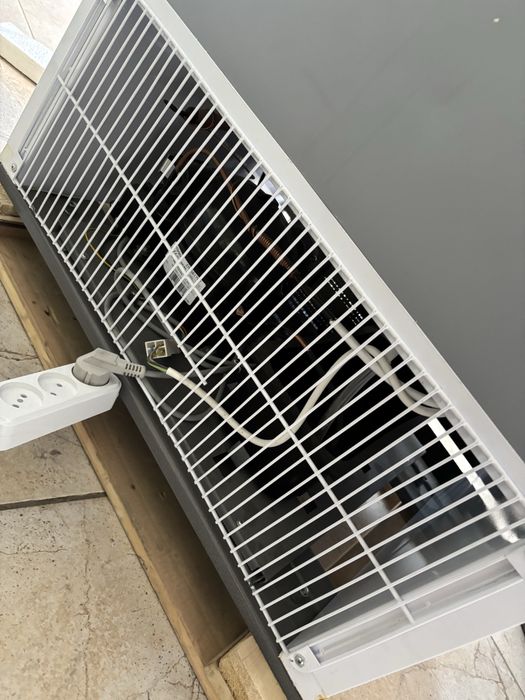 витринный холодильник!