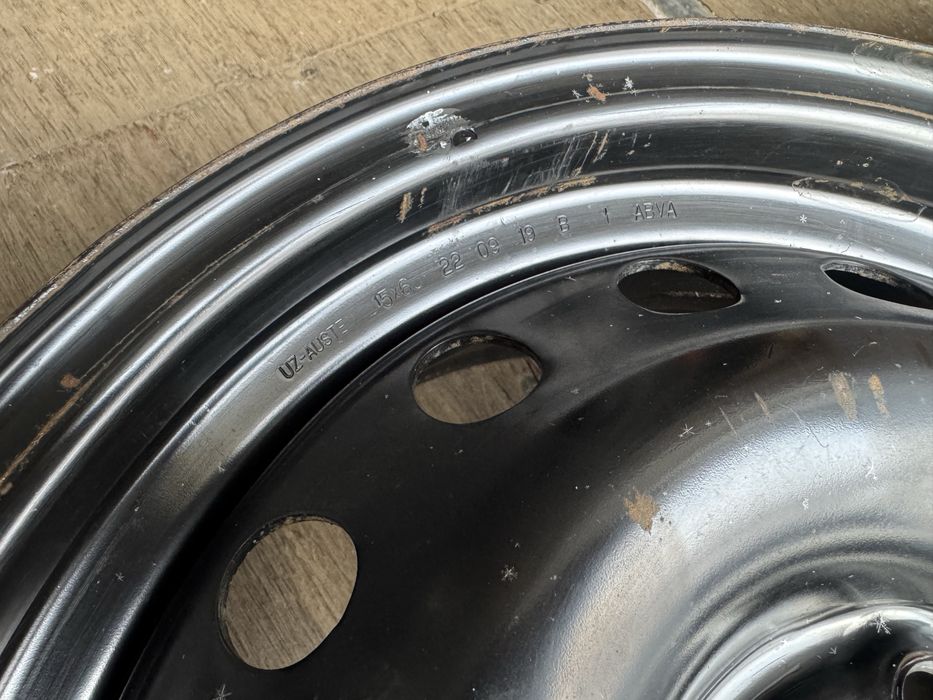 Железные диски на 15