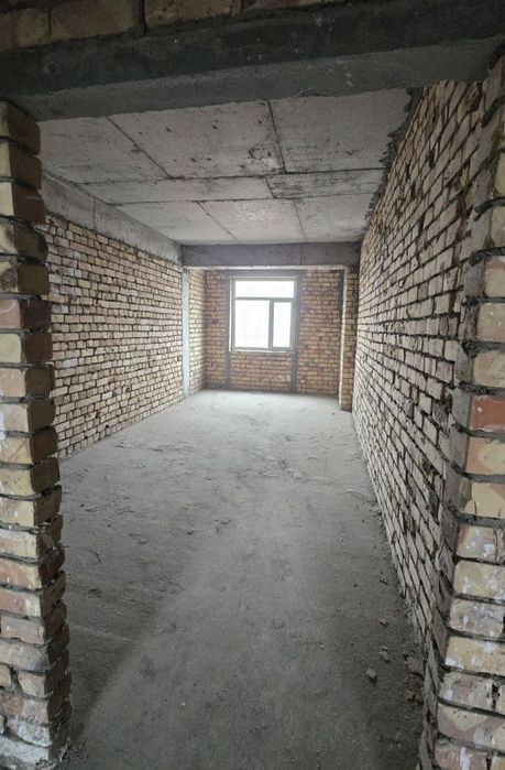 3/9/10. Спутник 7, Янгихает (Сергели). Квартира 100 м² (коробка).