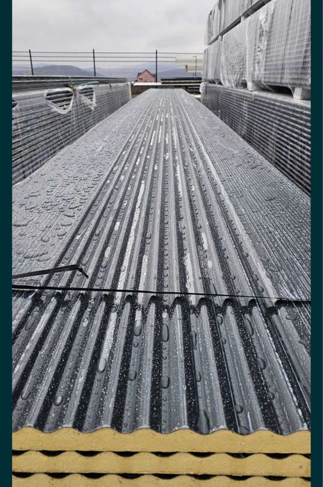 STOC Panouri termoizolante sanwich perete / acoperis gri antracit