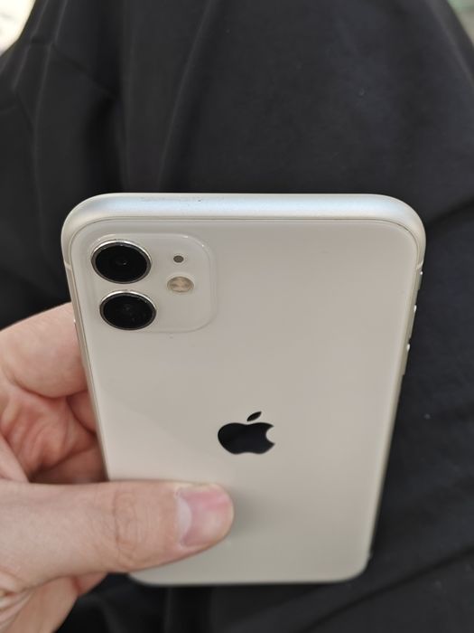 iPhone 11 128gb отличный