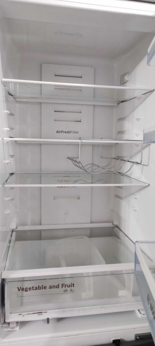 Продам б.у. Холодильник BOSCH, требует ремонта