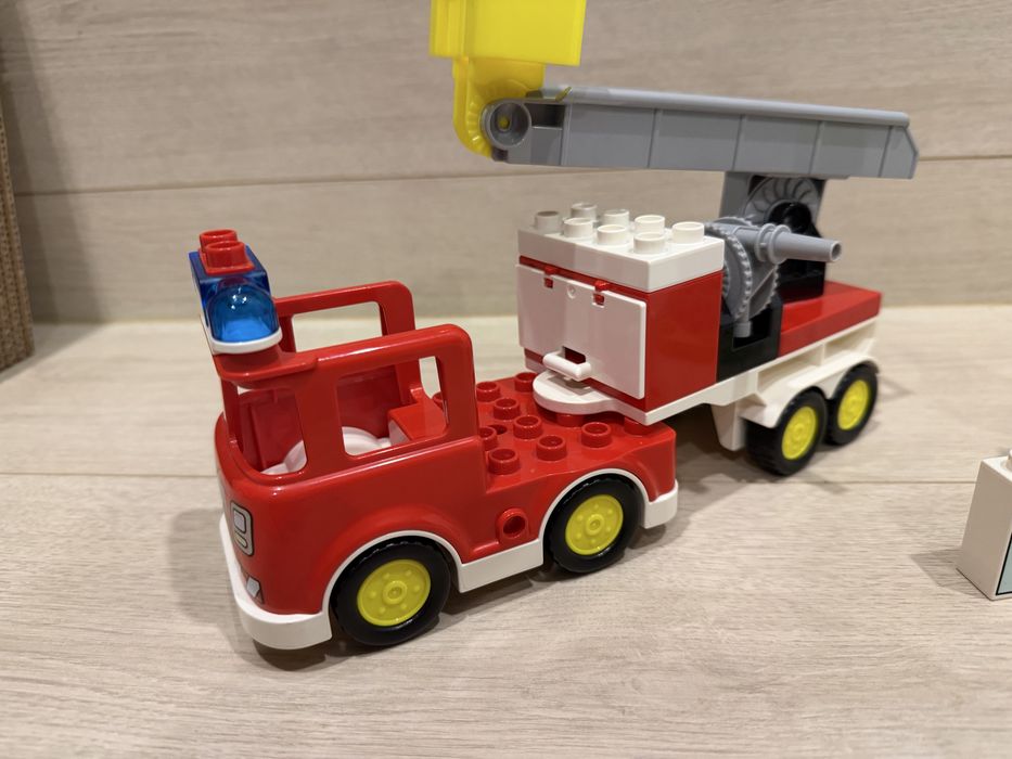 Lego duplo set 10969 - masina de pompier