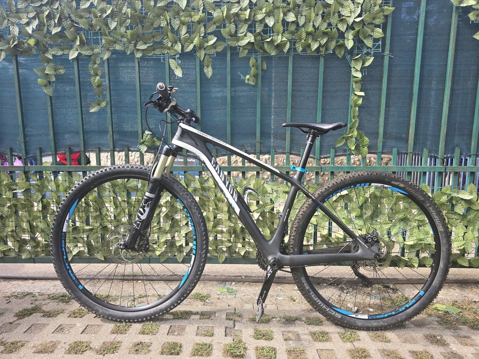 Bicicleta Grand Canyon carbon, 29".