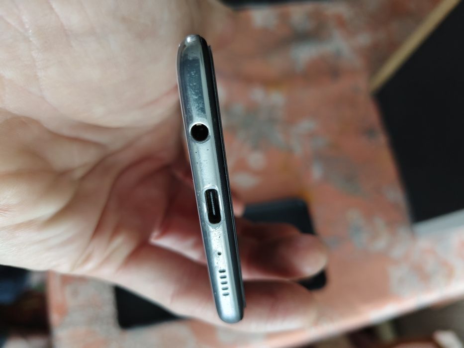 Продам Samsung A71