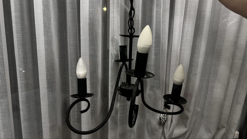 Люстра - 4 лампы