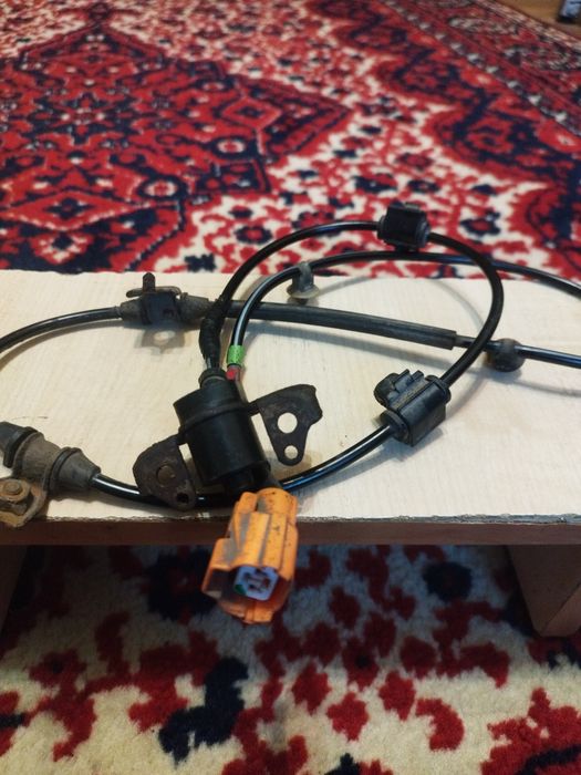 Датчик ABS на Honda cr-v rd1