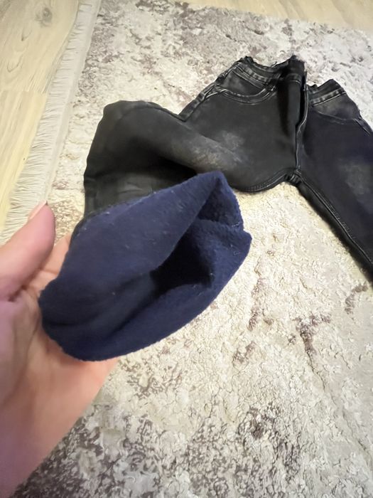 Blugi grosi vatuiti pentu copii de 5 ani impecabili !