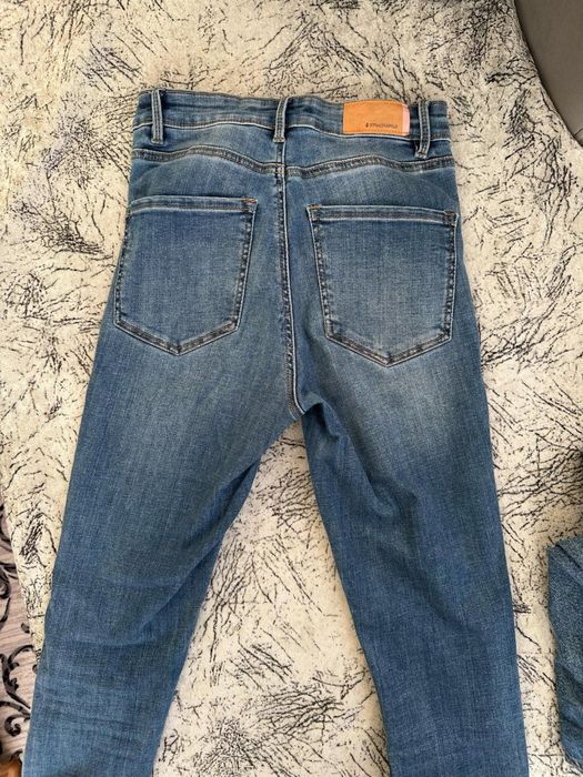 Дънки Stradivarius и Зара