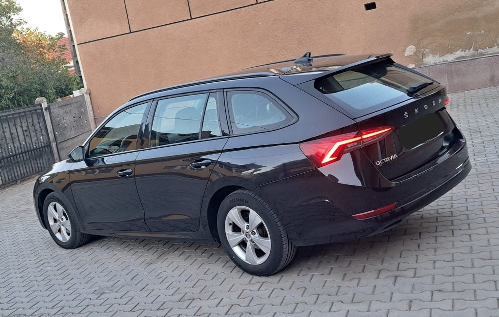 SKODA Octavia 2021 — imagine 5