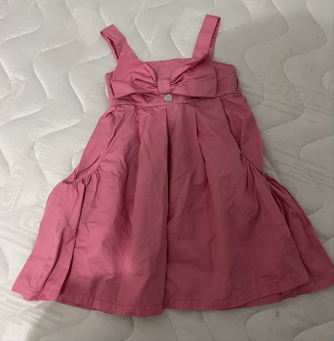 Детска розава рокля Lapin House + детски дънки Guess