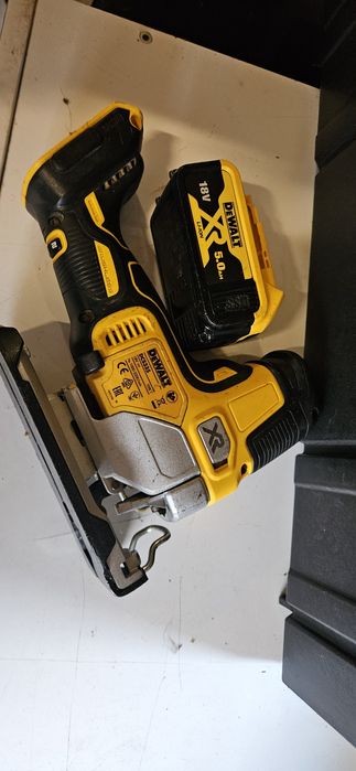 Soricel/decupir Dewalt DCS 335