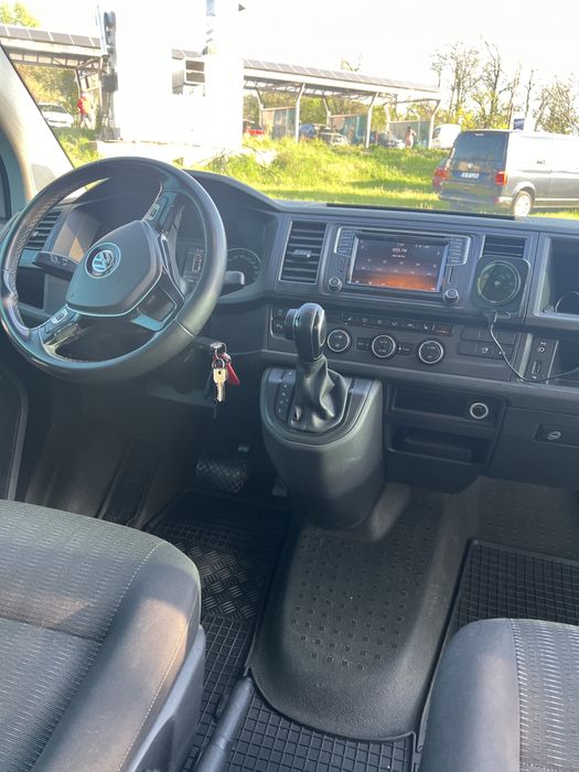 VOLKSWAGEN Caravelle 2017 — imagine 4
