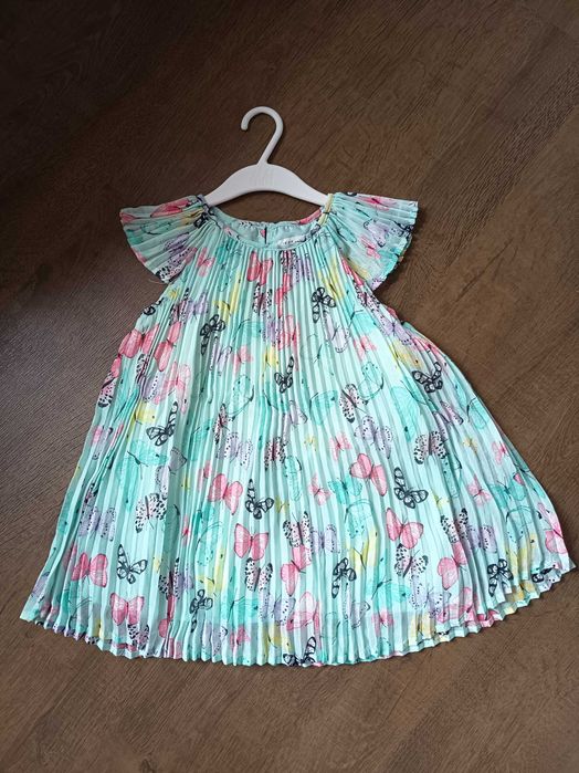 Детски рокли - различни видове