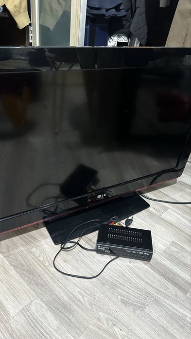 Продам телевизор LG 81 диагональ
