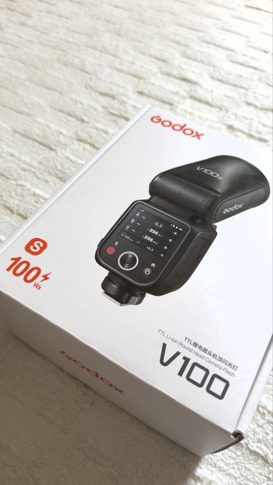 Sony Godox v100 flash