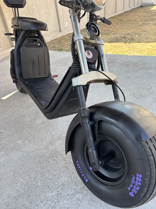 Vând Scuter Tip Harley