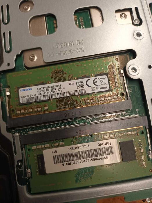 Продавам мини компютър LENOVO M920Q