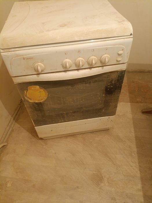 Продам газ плиту