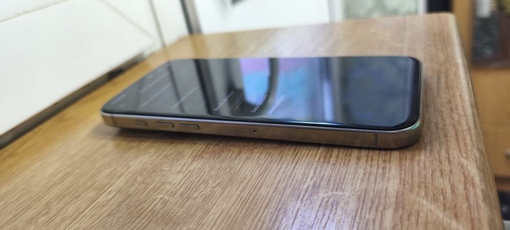 IPhone 16 Pro Max /256 GB Liber rețea