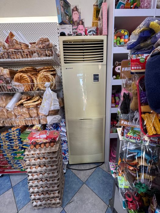 Кондиционер 300 000