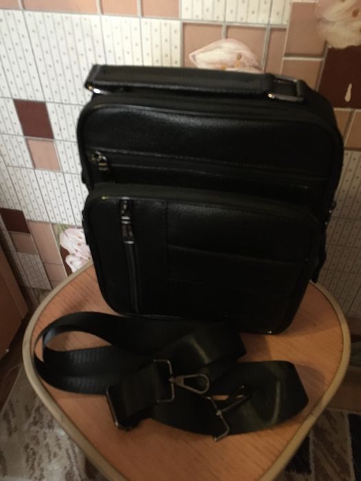 Продам барсетку.