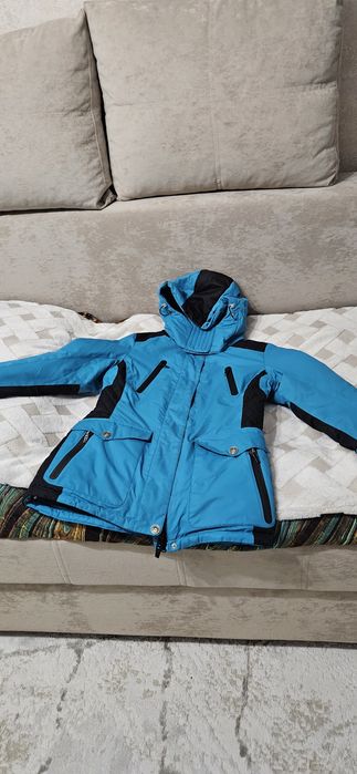 Продам куртку зимнюю