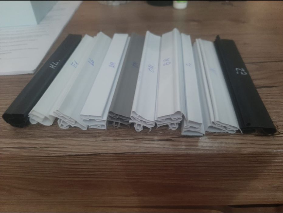 Уплотнители на  морозильники и холодильники