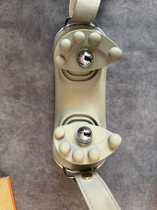 Массажер для шеи bork D606