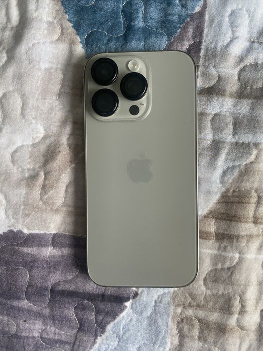Iphone 16 pro natural titanium