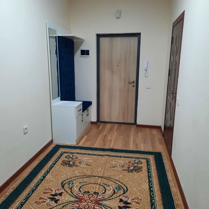 Сергели 5 бекат 2 хоналик уй ижарага. Срочно берилади