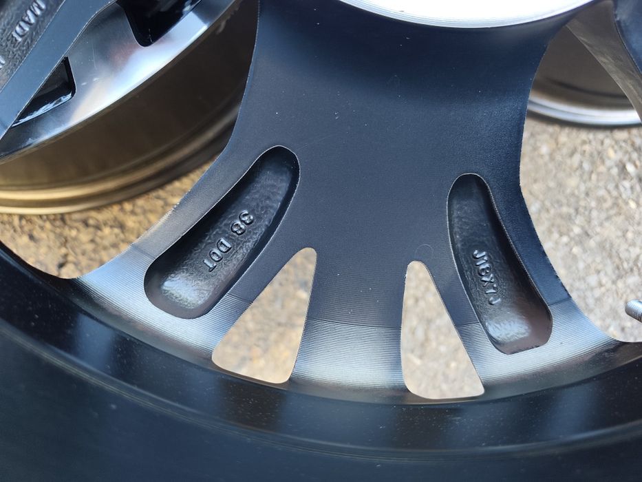 18" оригинални алуминиеви джанти за Mitsubishi.