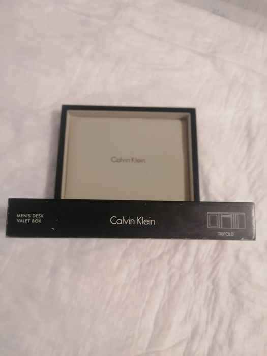 Cutie bijuterii Calvin Klein