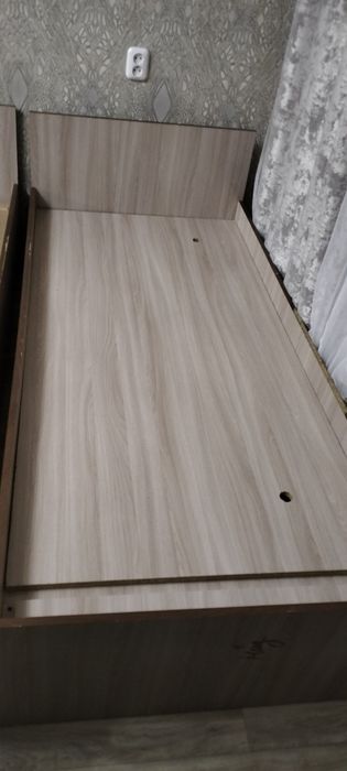 Продам кровати односпальные
