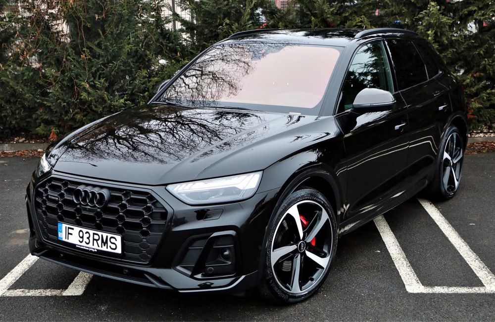 Audi Q5 55Tfsi / head up / perne / park assist / matrix / hybrid