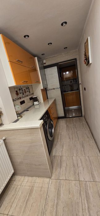 Inchiriez Apartament 2 camere,zona Piata Mare !