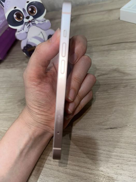 Продам Айфон Iphone 13
