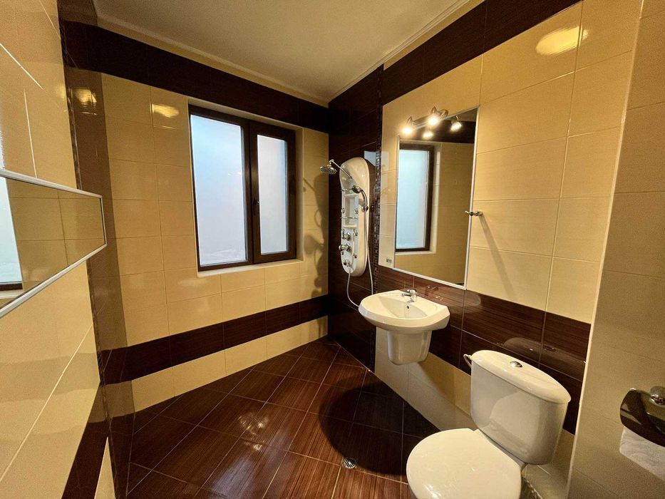 Дава се под наем Офис в Пловдив, Център - 60 кв.м за 380 € - Снимка #3