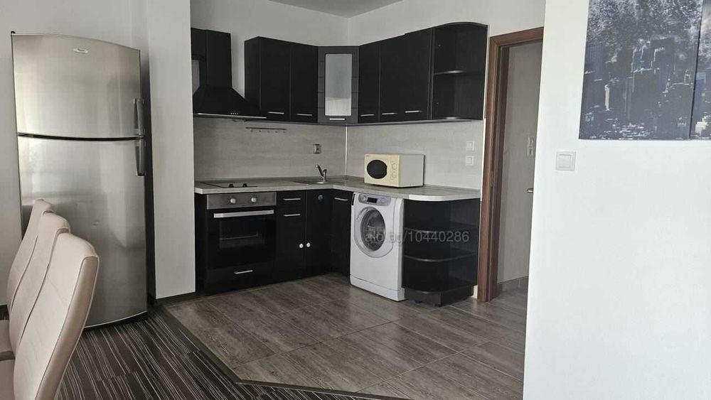 Дава се под наем Тристаен апартамент в Пловдив, Център - 90 кв.м за 612 € - Снимка #5