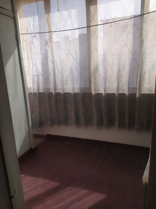 Продается 1 комнатная квартира спутник 16 1/4/5 2"3 балкон средний рем