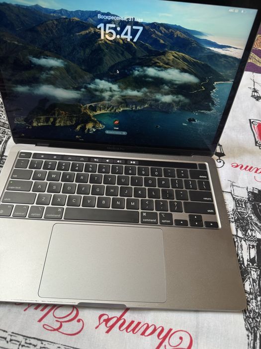 Macbook pro 13 м1
